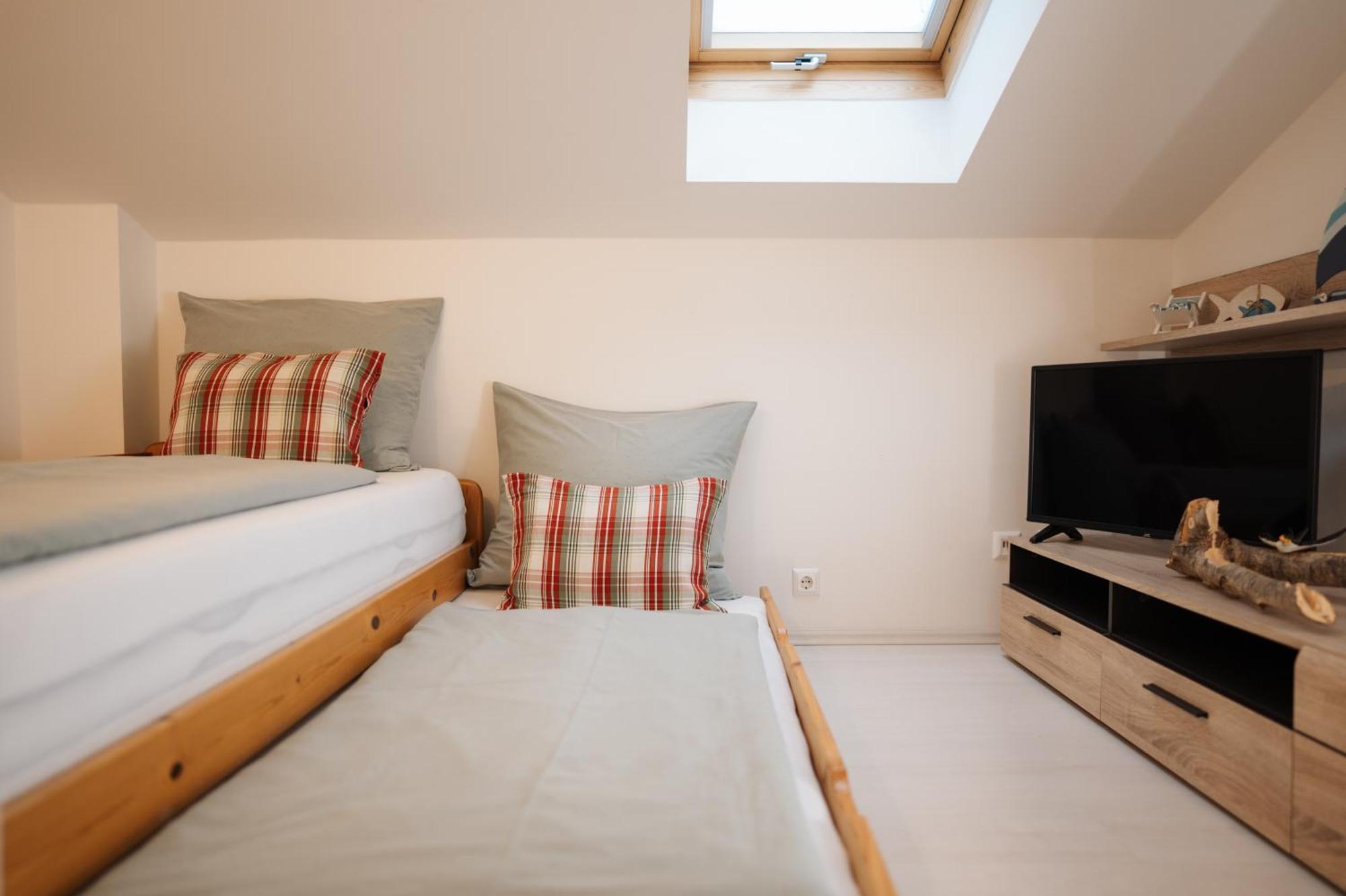 Schwalbennest Velden Appartement Velden am Wörthersee Buitenkant foto