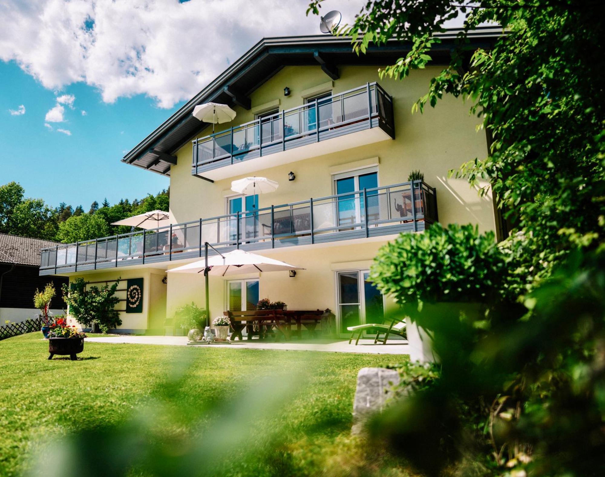 Schwalbennest Velden Appartement Velden am Wörthersee Buitenkant foto
