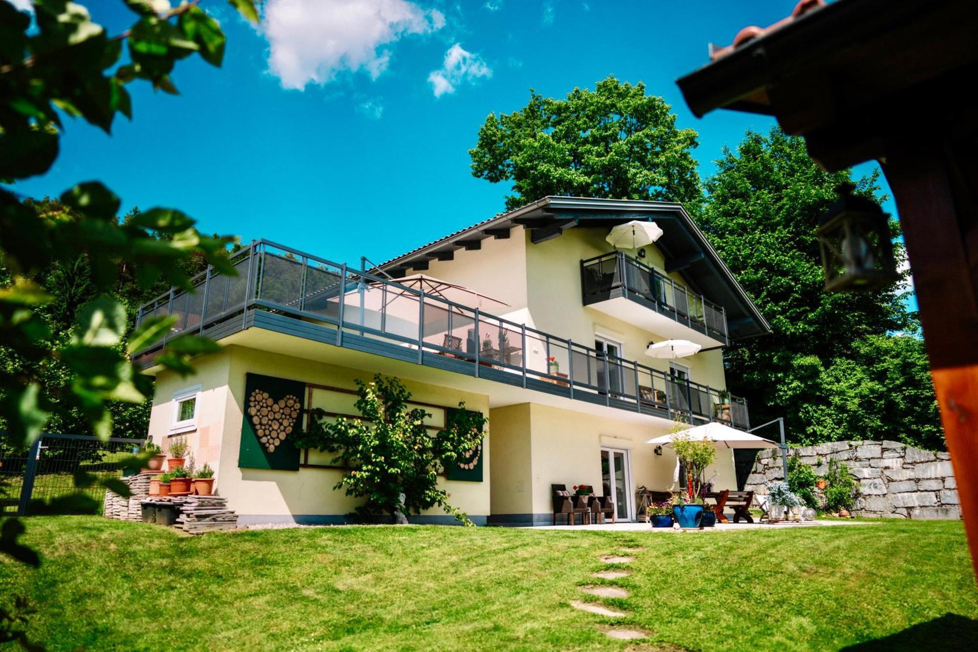 Schwalbennest Velden Appartement Velden am Wörthersee Buitenkant foto